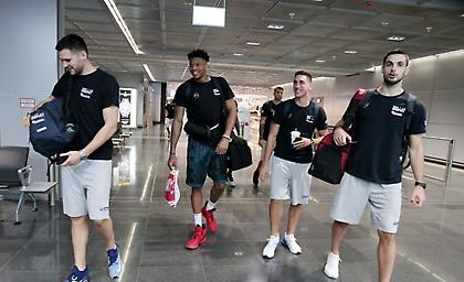 Οι ομαδικές selfie της Εθνικής στον αέρα για Κίνα (pic)