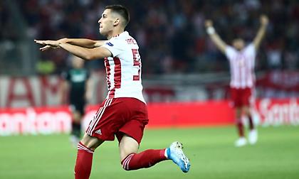 Ραντζέλοβιτς: «Χαρούμενος για τα γκολ μου, υπερήφανος για τον Ολυμπιακό»