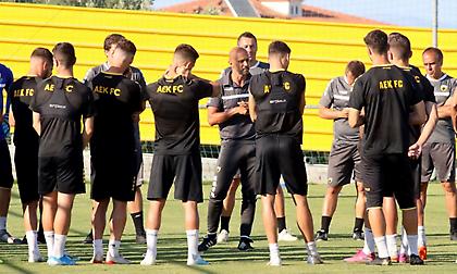 «Χτίζει» πρόκριση στο ΟΑΚΑ η ΑΕΚ