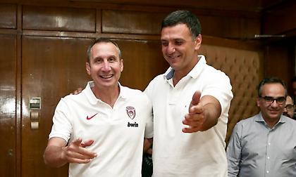 Κικίλιας: «Κόουτς Μπλατ, ευχαριστούμε για το μεγαλείο σου»