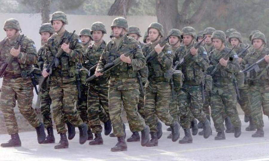 Η λίστα της σκοπιάς: 5 τραγούδια που ακούνε όλοι οι φαντάροι περιμένοντας την έφοδο