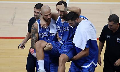 Χειρουργήθηκε και ξεκινάει αποθεραπεία ο Αθηναίου