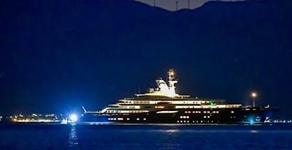 Στο Ναύπλιο ο Εμίρης του Ντουμπάι με την βασιλική θαλαμηγό «Al Mirqab»