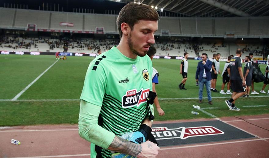 Μίνι ένταση με οπαδούς και Μπάρκα