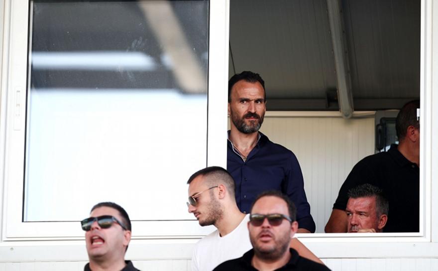 Επαφές με… διπλοθεσίτες από Νταμπίζα