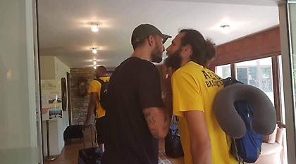 Υποδοχή από... Χρυσικόπουλο για την ΑΕΚ (pics)