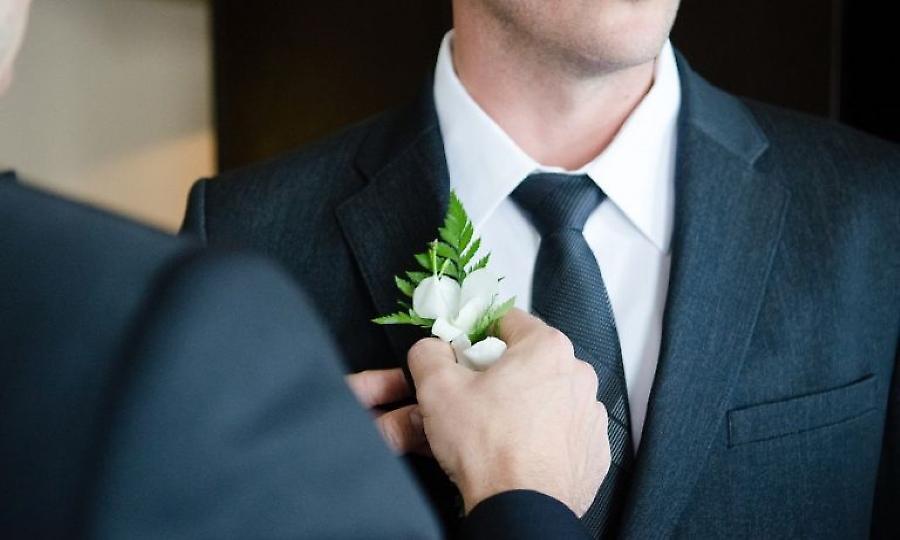 Ξενοδοχείο στην Πάτρα απαγόρευσε σε γαμπρούς να βγάλουν φωτογραφίες στα δωμάτια