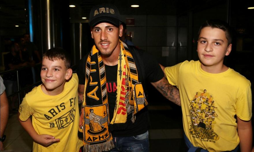 Έφτασε ο Μαντσίνι για Άρη (pics)