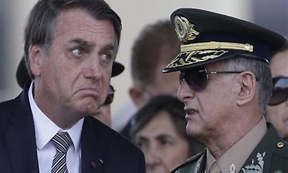 Γκρεμίζεται η δημοτικότητα του Μπολσονάρου στην Βραζιλία