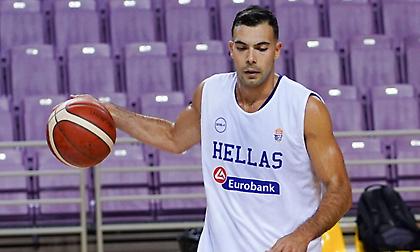 Ευχαρίστησε άπαντες και προανήγγειλε την επιστροφή του ο Σλούκας! (pic)