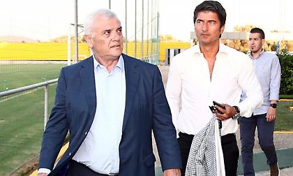 Μελισσανίδης στους παίκτες: «Δίνω τα κλειδιά στον Ίβιτς, αυτός θα αποφασίζει για όλα»