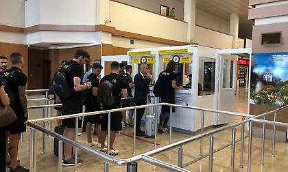 Με... συνθήματα έφτασε στην Τραπεζούντα η ΑΕΚ (pics)