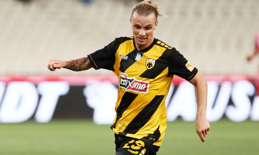 Στην εθνική Σουηδίας ο Χουλτ