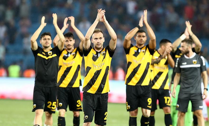 Τσακίρης: «Κατάθεση ψυχής από τους παίκτες της ΑΕΚ – Νίκη και με... μισό μηδέν στην Τρίπολη»