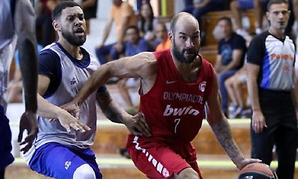 Ο Σπανούλης άνοιξε τον φετινό… λογαριασμό του Ολυμπιακού (video)