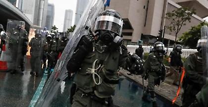 Συγκρούσεις αστυνομίας-διαδηλωτών στο Χονγκ Κονγκ