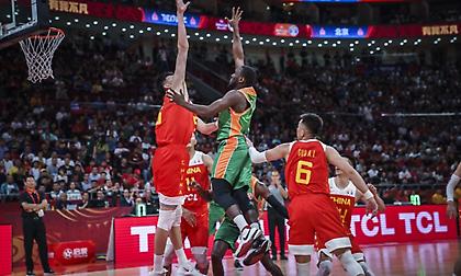 Με το… δεξί η οικοδέσποινα Κίνα!