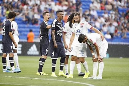 Από της… Μπορντό τα δόντια γλίτωσε η Λιόν