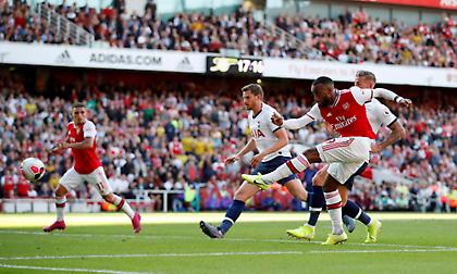 Στο 0-2 η Τότεναμ με πέναλτι του Κέιν, μείωσε ο Λακαζέτ (video)