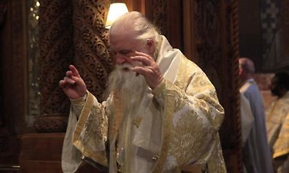 Αμβρόσιος: Φραστικό επεισόδιο με βουλευτή του ΣΥΡΙΖΑ για το «νίκας τοις βασιλεύσι»