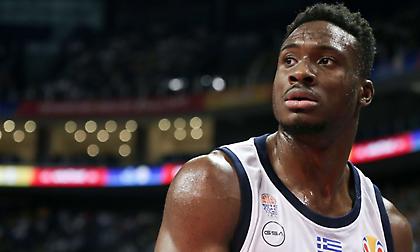 Θανάσης Αντετοκούνμπο: «Πιστεύουμε ο ένας στον άλλο, το δείχνουμε και αυτό μετράει»