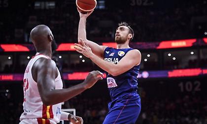 Τσέρι για Μιλουτίνοφ: «Serbian Shaq» (photo)