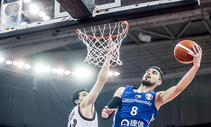 «Έδειξε τα δόντια» της και περιμένει δώρο από τις Η.Π.Α. η Τσεχία!