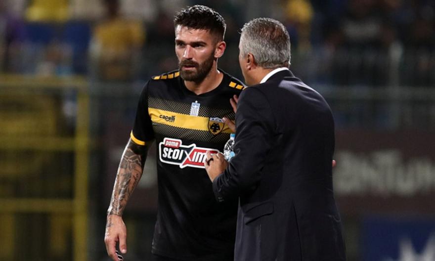 Τσακίρης: «Έτσι ο Ίβιτς πήρε την απόφαση να μονιμοποιήσει τον Κωστένογλου»