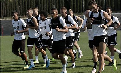 Θεραπεία για Ελ Καντουρί και Αουγκούστο, φαρμακευτική αγωγή ο Βαρέλα