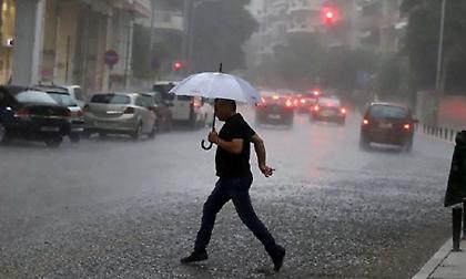 Αλλάζει το σκηνικό του καιρού: Πού αναμένονται βροχές και καταιγίδες