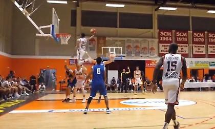 Απίστευτος Ντι Τζέι Στέφενς: Πού έφτασε για το κάρφωμα!!