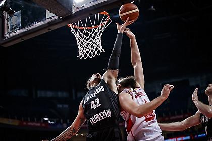 Φοτού: «Ανυπομονώ για τις μάχες με τους Έλληνες ψηλούς»