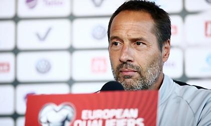 Φαν 'τ Σιπ: «Να αγωνιστούν για τη χώρα και το εθνόσημο οι παίκτες, μπορούμε να τα καταφέρουμε»