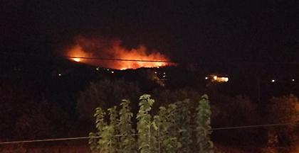 Σε εξέλιξη μεγάλη πυρκαγιά στη Νέα Μάκρη