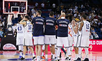 Οι εικόνες από τα αποδυτήρια της Εθνικής μας (video)