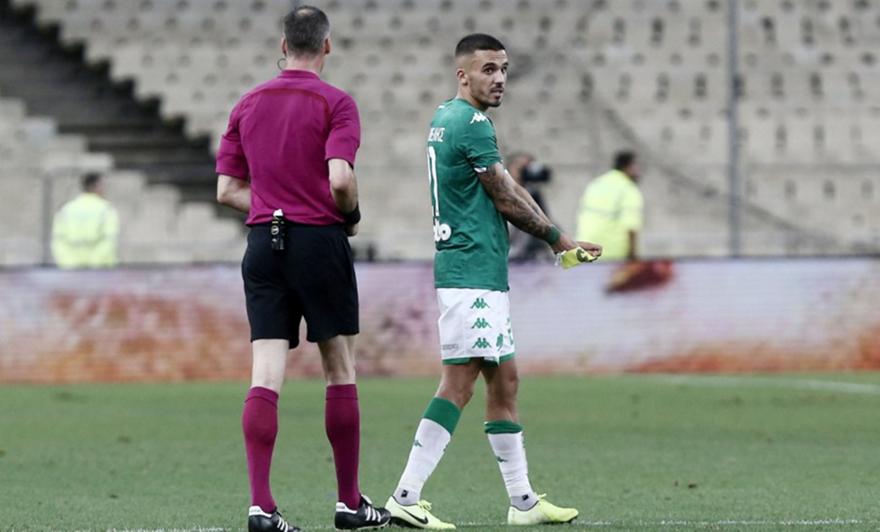 Παίζει με Ολυμπιακό ο Κουρμπέλης