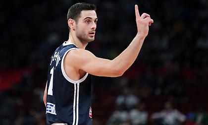 Παπαπέτρου: «Να μην αφήσουμε φάση να περάσει, πρέπει να δείξουμε χαρακτήρα»