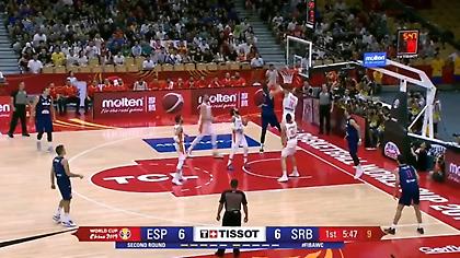 Περιποιήθηκε το… πρόσωπο του Ερνανγκόμεθ ο Μιλουτίνοφ (video)