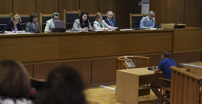 Δίκη Χρυσής Αυγής: Απολογούνται για τις επιθέσεις στους Αιγύπτιους ψαράδες