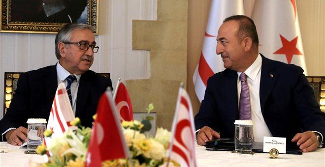 Απειλές Τσαβούσογλου: Μοιραστείτε το φυσικό αέριο προτού είναι πολύ αργά