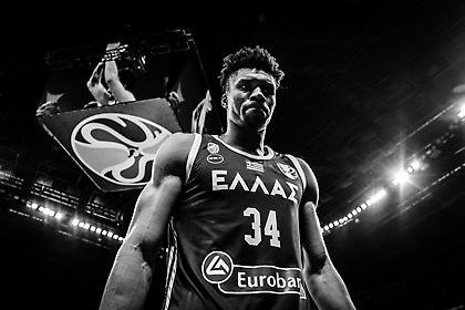 Τον Γιάννη και τα μάτια μας!