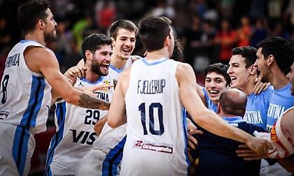 Χαμός στα αποδυτήρια της Αργεντινής! (video)