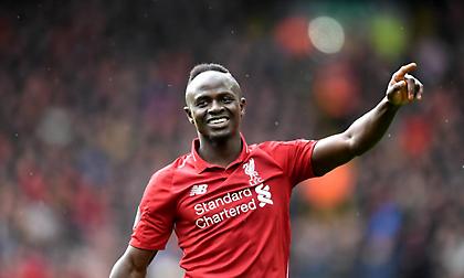 Δεν το «κουνάει» από την Λίβερπουλ ο πανευτυχής Μανέ