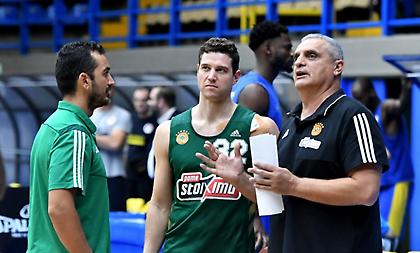 Ωραίο μπάσιμο και καλάθι από τον Φριντέτ (vid)