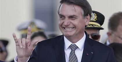 Ο γιος του Μπολσονάρου συγκρίνει το μαχαίρωμα του πατέρα του με την 11/9