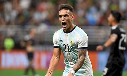 Τον Λαουτάρο Μαρτίνες στην Μπαρτσελόνα θέλει ο Γιακέ