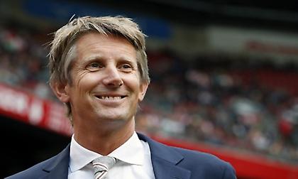 Φαν Ντερ Σαρ: «Είμαι αφοσιωμένος στον Άγιαξ, δεν σκέφτομαι τη Μάντσεστερ Γιουνάιτεντ».