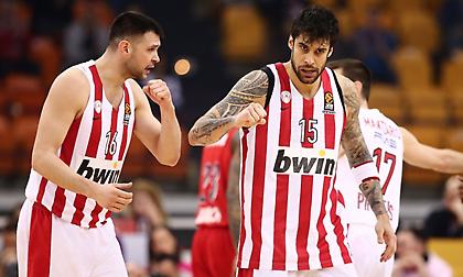 Έρχονται Πρίντεζης, Παπανικολάου και Κουζμίνσκας για τον Ολυμπιακό