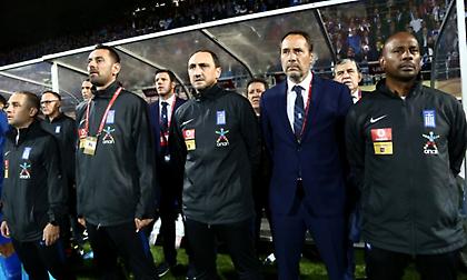 Τσεκάρει παίκτες ο Τζον Φαν’τ Σιπ