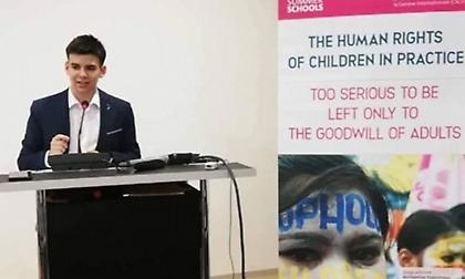 Δεκαεπτάχρονος 'Ελληνας υποψήφιος για το Διεθνές Βραβείο Ειρήνης για παιδιά